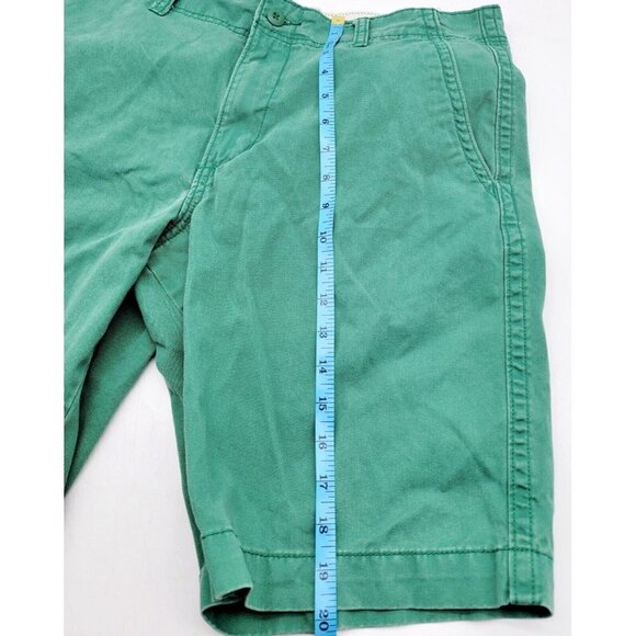 old navy broken in khaki Shorts Classic Length green sz 33 men - Picture 4 of 8